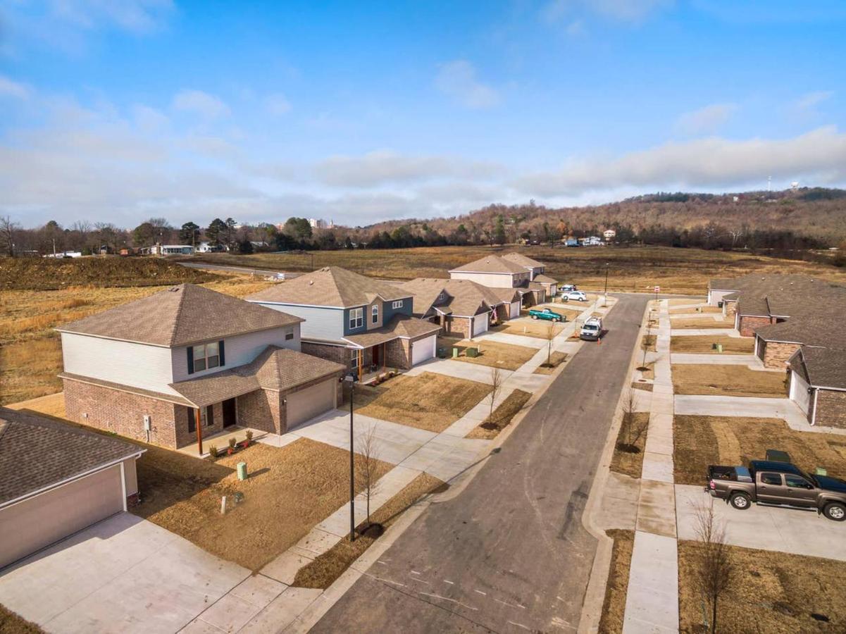 The Ivory - 1 Mi To Razorback Greenway Villa Fayetteville Exterior photo